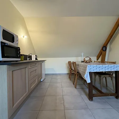 Near Le Mans With Private Garden Апартаменты *
